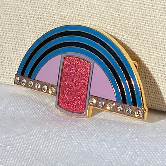 Isle of Skye Clear Rhinestone Abstract Gold Tone Signed Brooch Pin - Picture 11 of 12